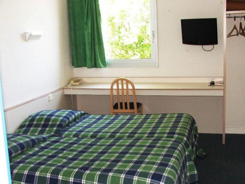 Arcantis Hotel Les Archers Cholet Zewnętrze zdjęcie
